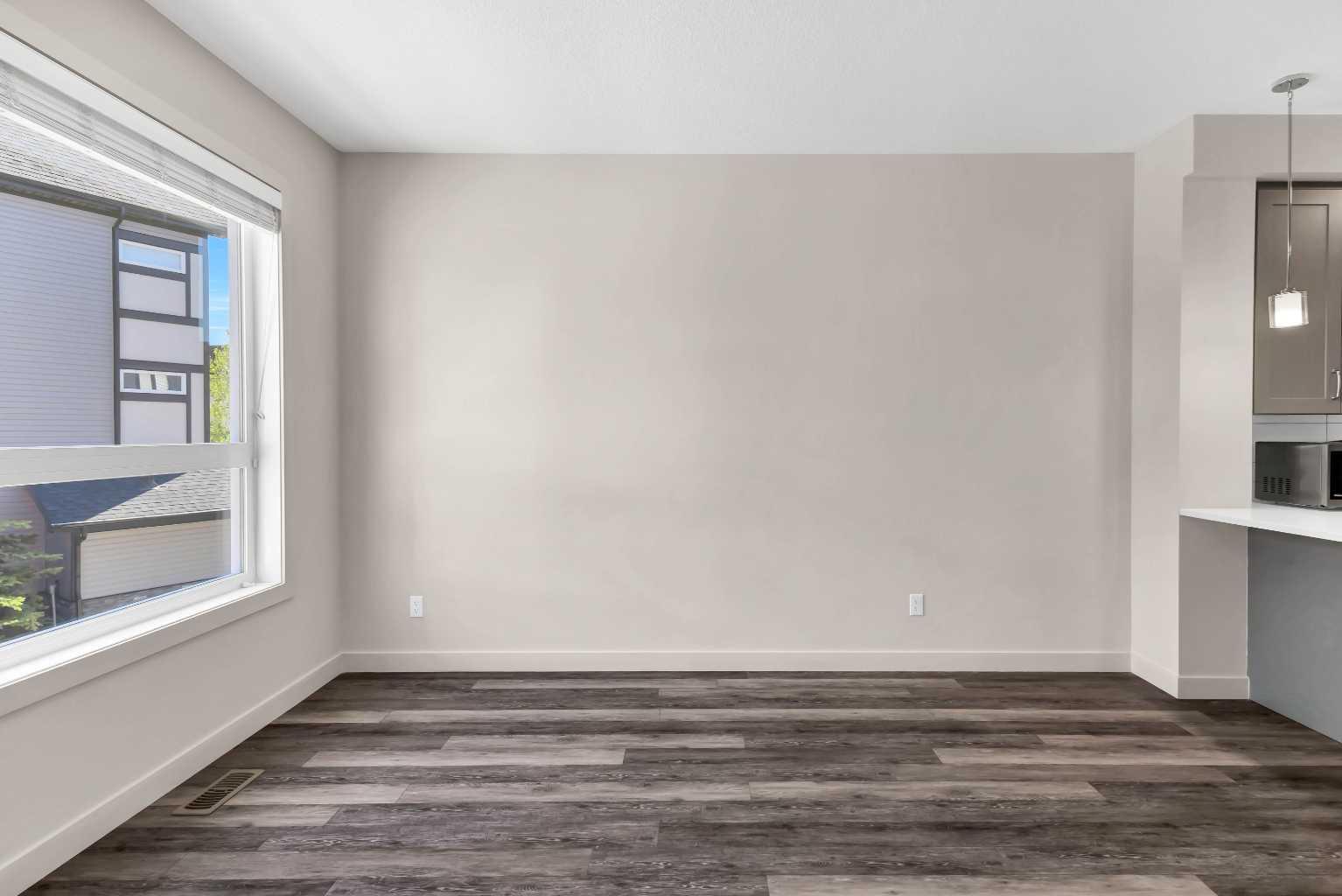 11 Evanscrest Mews NW 208
