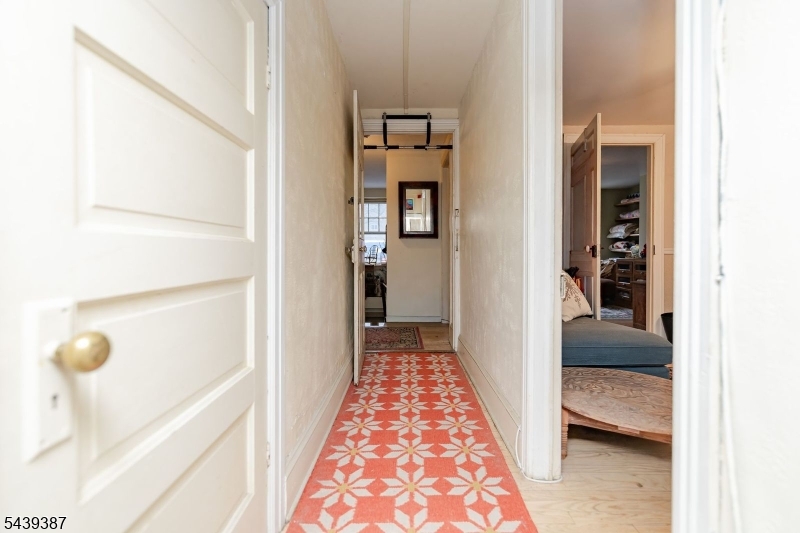 21 N 2nd St