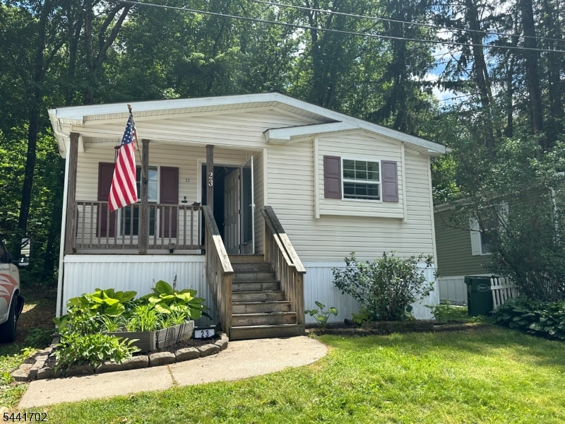 23 Hillside Vlg, Oxford Twp NJ