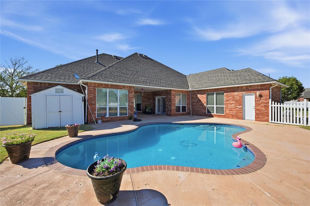1374 Hidden Valley Lane