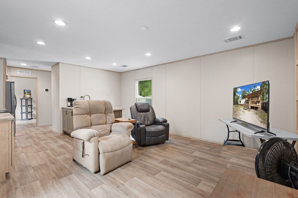 301 NE 386th Ave