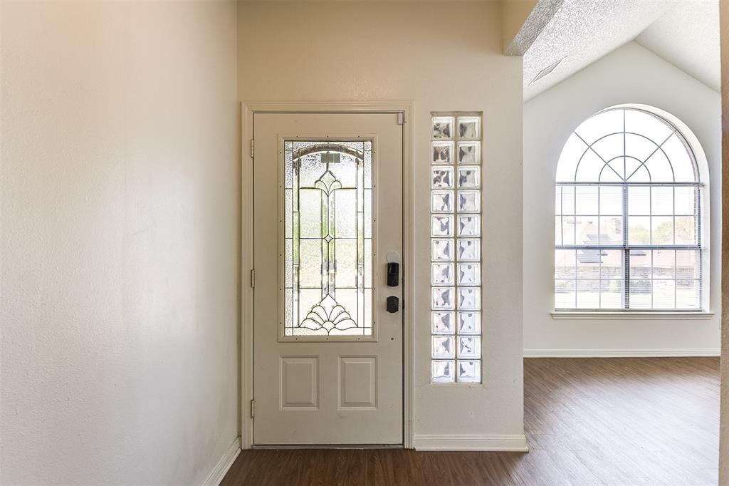 612 Inglewood Trail