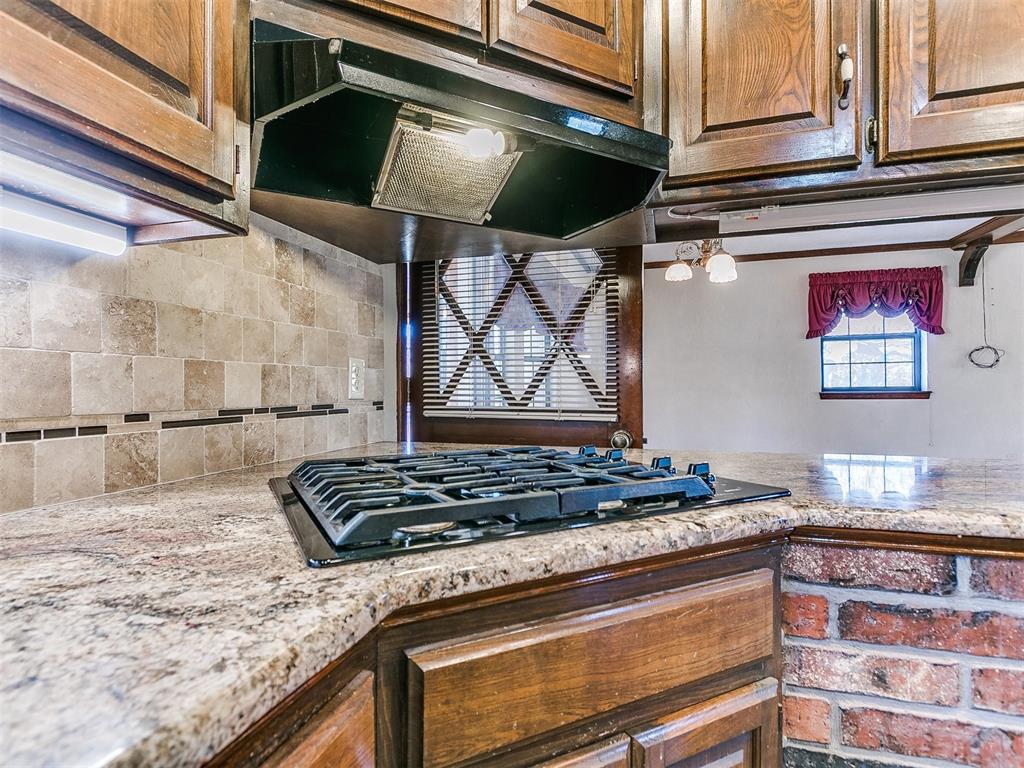 9901 Woodview Drive