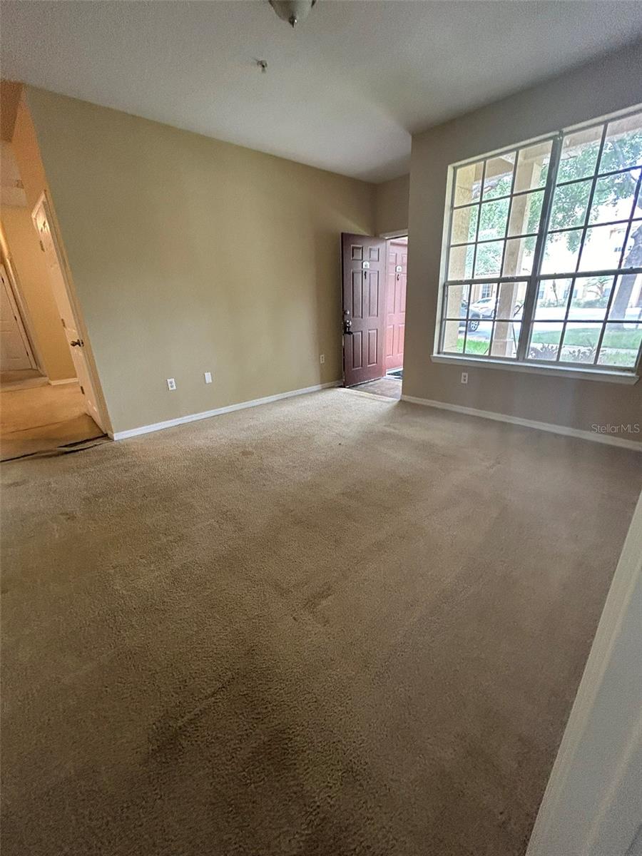 823 Grand Regency Point 102
