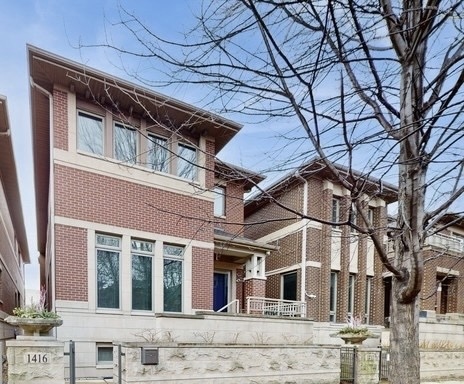 STUNNING ALL BRICK ONE OF THE LARGEST SINGLE FAMILY IN THE HEART OF UNIVERSITY VILLAGE IVY HALL RESIDENCE. LOCATED IN AN EXTRAORINARY ONE OF CHICAGO'S SOUGHT-AFTER NEIGHBORHOODS. BRIGHT & SUNNY EAST FACING WITH TONS OF NATURAL LIGHTS SURROUNDING BY UNVISERITY VILLAGE TOWNHOUSES AND CONDOS. TOTAL ~4300 SQUARE FEET. FEATURES OPEN SPACIOUS LAYOUT WITH 5 BEDROOMS, 3.5 BATHS, STAINLESS STEEL APPLIANCES, ENITRE HOUSE IS FRESHLY PAINTED, NEWLY SANDED HARDWOOD FLOOR, CROWN MOLDINGS, 9 FEET CEILINGS, MASTER SUITES WITH DOUBLE SINKS, FORMAL DINNING ROOM & LIVING ROOM, HUGE OPEN FLOOR PLAN KITCHEN WITH ISLAND, WALK IN PANTRY, EXTRA ISLAND SPACE,  OFF KITCHEN TO DECK & PATIO, DUAL ZONED HEATINGS,  FINISHED BASEMENT WITH 1 BEDROOM, 1 FULL BATH, HUGE 2ND LIVING ROOM, MUD ROOM, STORAGE ROOM & A FULL KITCHEN WITH TILES FOR IN LAW ARRANGEMENT WITH SEPTERATED ENTRANCE DOOR TO THE BACK YARD. ALL FENCED BACK YARD WITH FULL LANSCAPE FOR PRIVACY. CENTRAL HEAT & AIR, WATER FILTERED SYSTEM FOR THE ENTIRE HOME, PRIVATE BACKYARD, FRONT PORCH FOR SITTING, AMPLE STORAGE. EXTRA LARGE 3 CAR DETACHED GARAGE W/ SIDE DOOR ENTRANCE FROM THE BACK YARD. STEP OUT TO RETAIL STORES, SHOPPING STREET, RESTAURANTS, UIC CAMPUS, PARKS, PLAYGROUND, BANKS, WHOLEFOOD, HOME DEPOT, BESTBUY, ROOSEVELT SQUARE, HALSTED BUS & CAMPUS BUS AROUND THE CORNER, I90/94, I290, MINS TO DOWNTOWN CHICAGO. THIS IS ONE OF THE ONLY 36 SINGLE FAMILY IN THE UNIVERSITY VILLAGE EAST HOMES. FIRST OWNER SINCE 2004. MOVE IN READY.