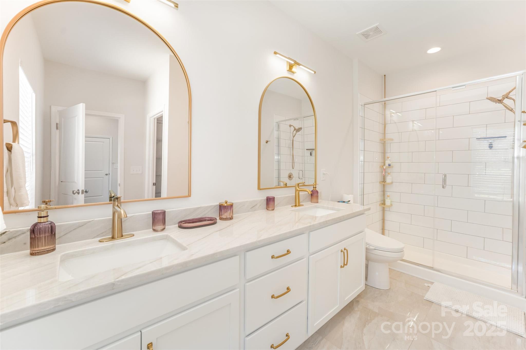 320 Lawrence Gray Road