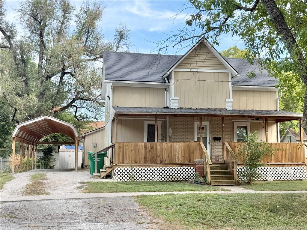 2 BD, 1.5 BA, spacious living room, kitchen has lots of cabinets & counter space along with an island, laundry room is off the kitchen. Unfinished basement. 2 Covered decks. Carport. Corner lot