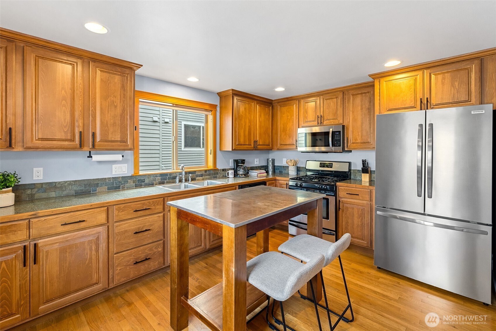 4312 SW Spokane Street