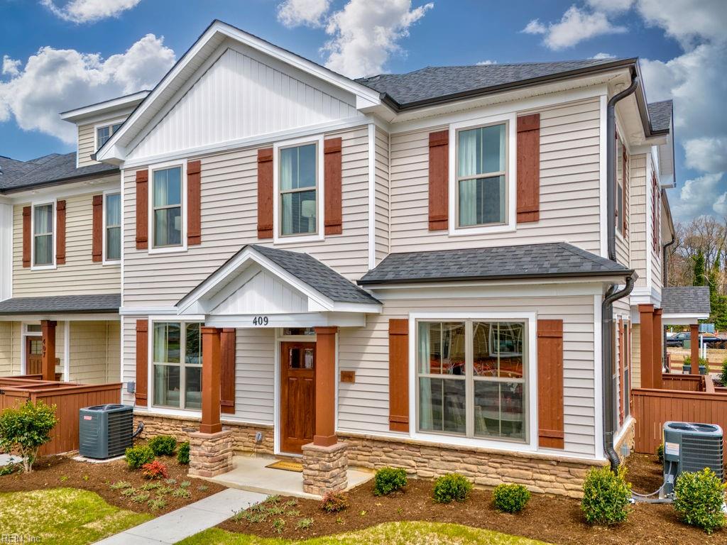 108 Watermark Way