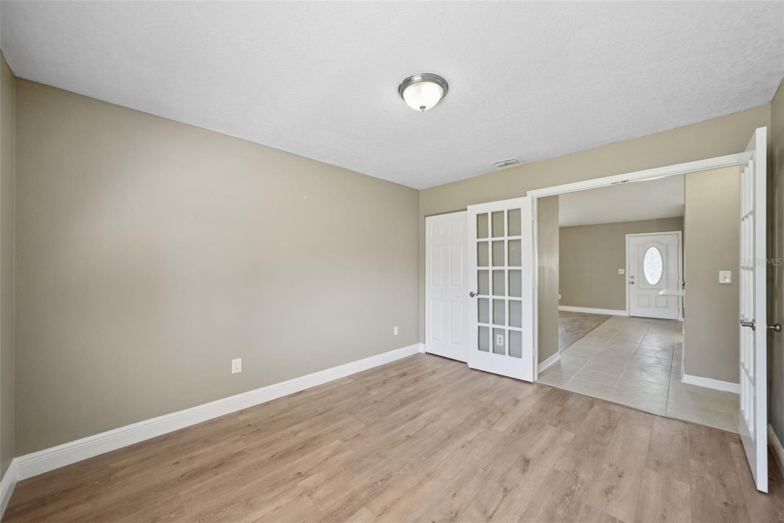 8201 Clermont St