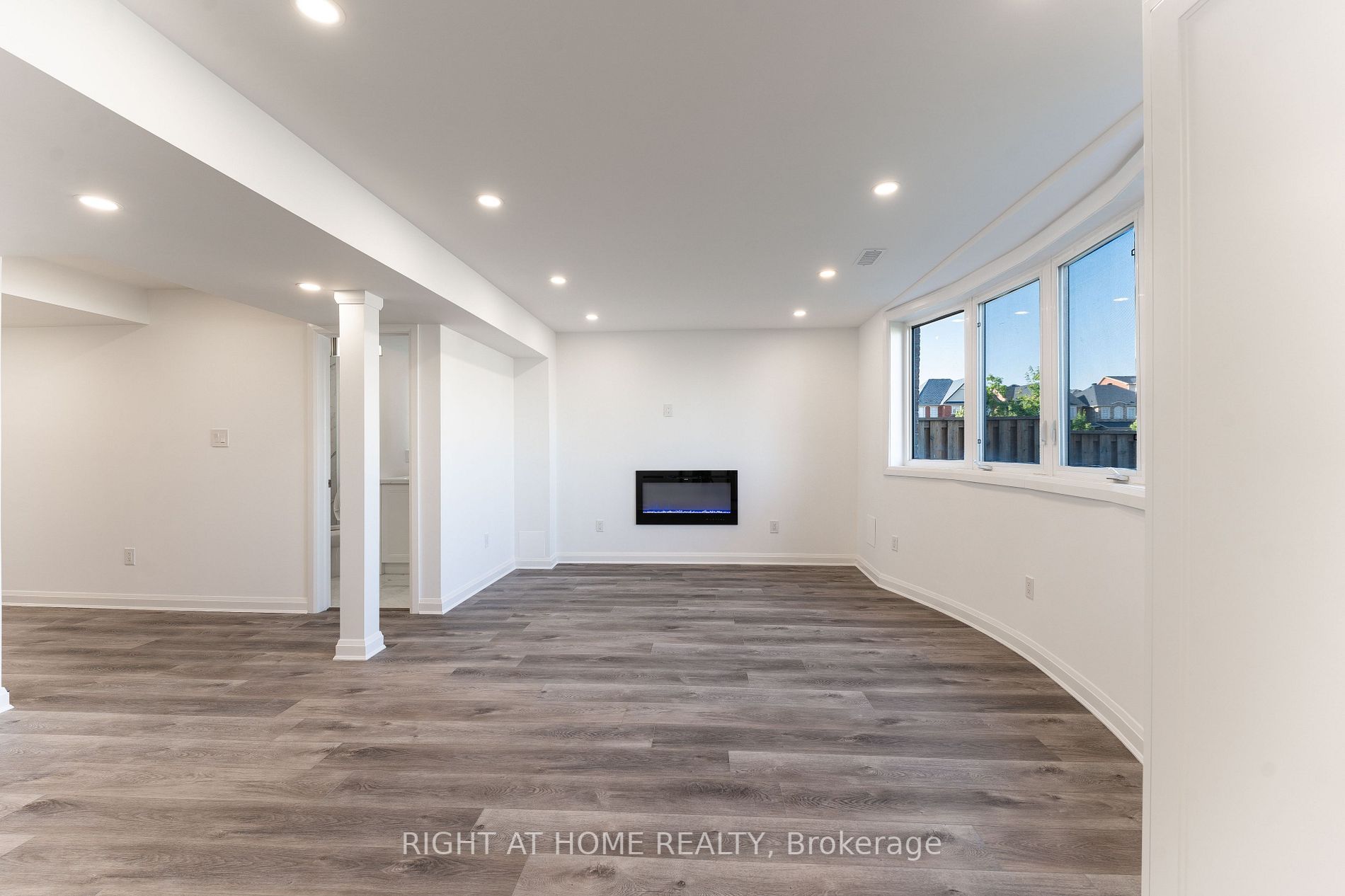 89 Alhart St Bsmt