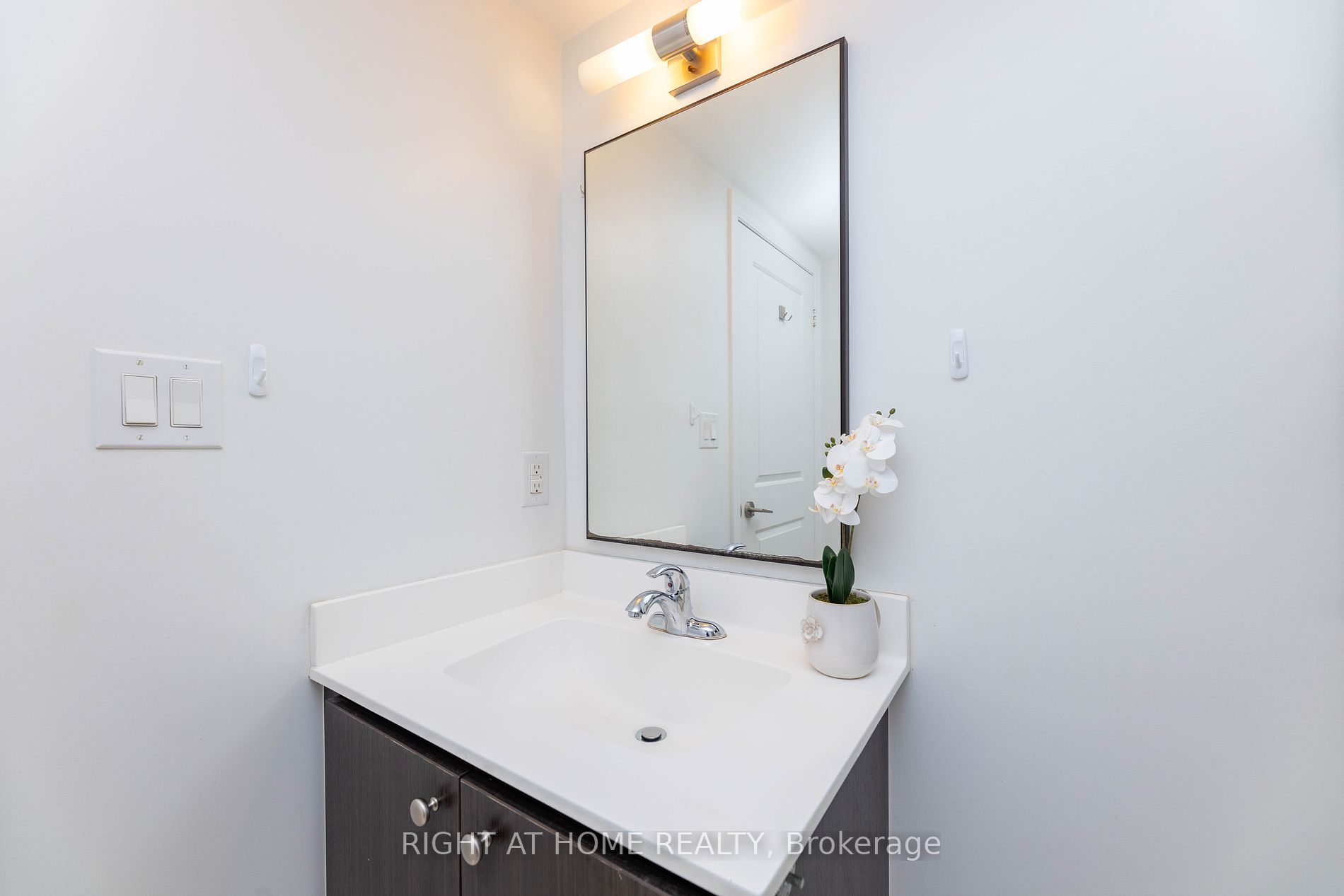 2015 E Sheppard Ave 508