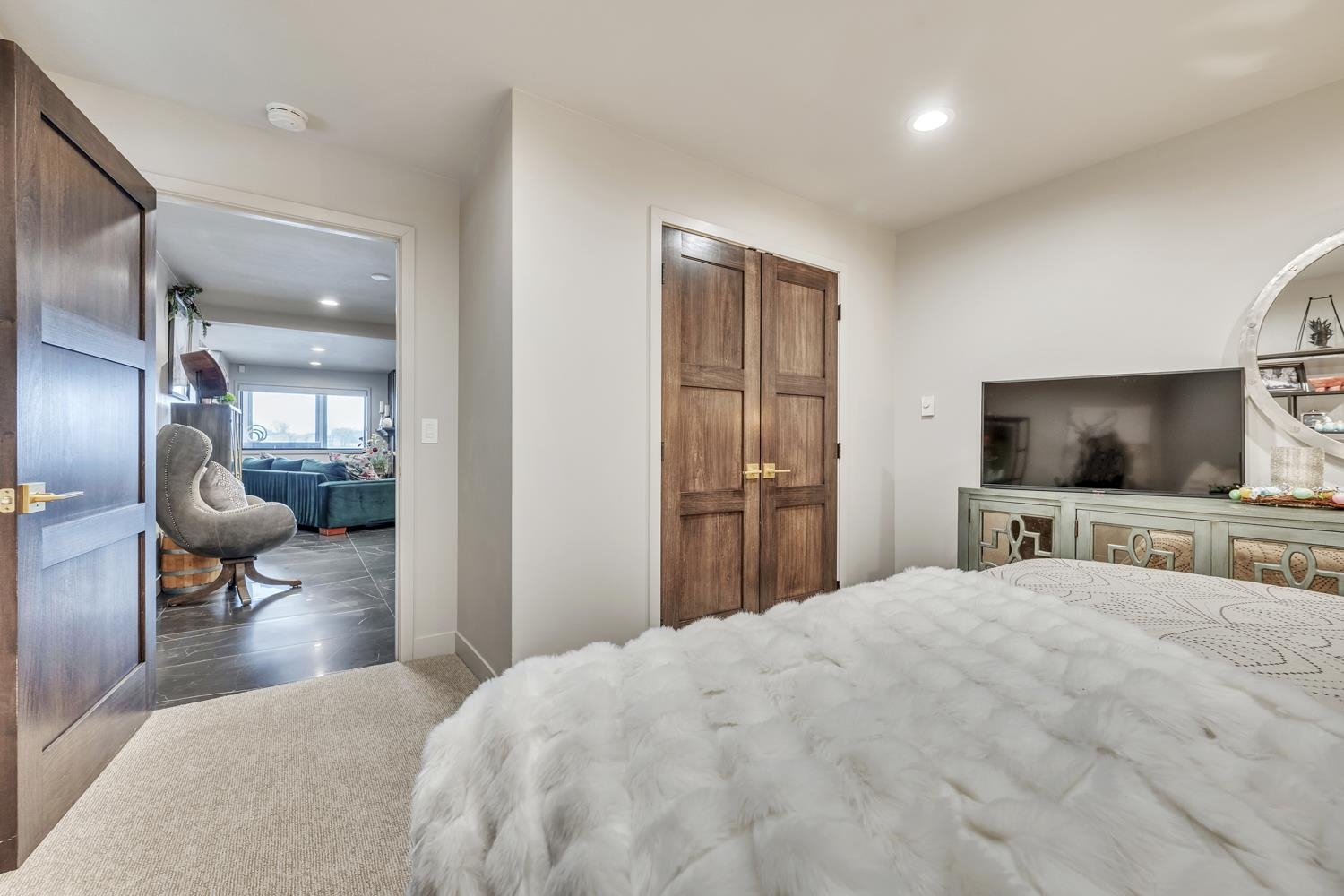 1001 Oak Place