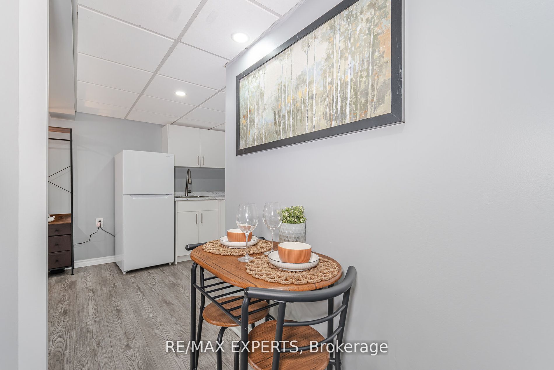 9 Grand River Crt