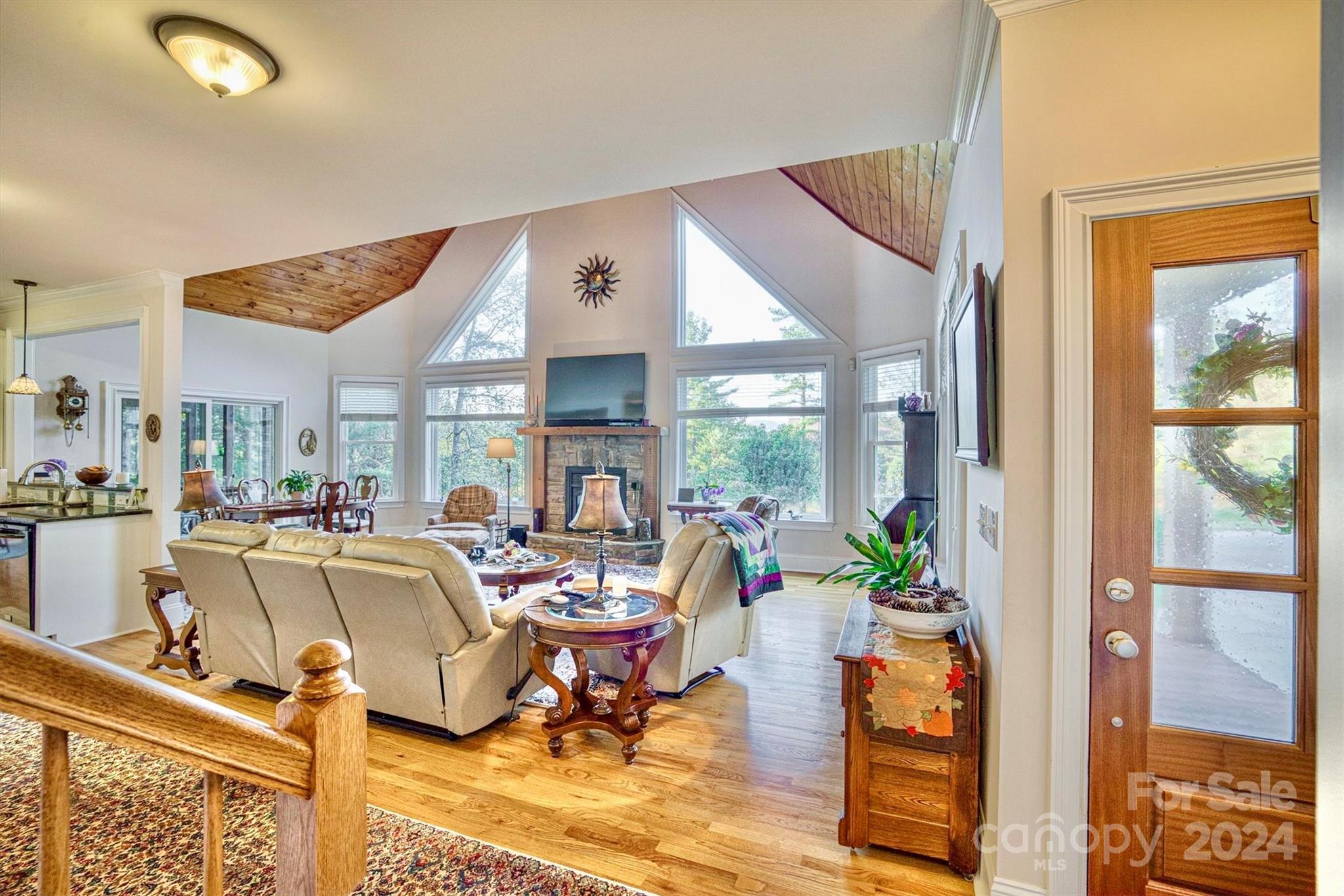 5219 Sunset Creek Lane