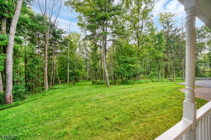 137 Lanning Rd — photo 35 of 38