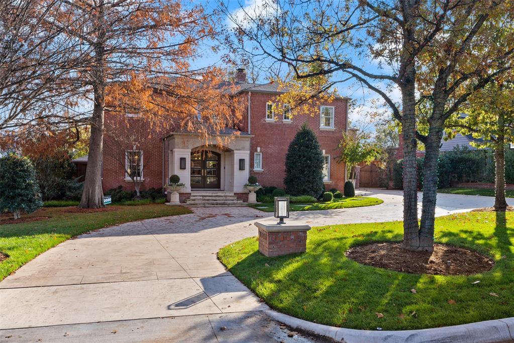 Completely reimagined from top to bottom, this 4-bedroom home offers 4 full bedrooms and 2 half bathrooms and showcases a total remodel By Bruce Barkocy with no detail overlooked. Beautifully decorated by Fanny Bolen Interiors, this home features elegant living and dining spaces, a stunning primary suite with an oversized closet and attached private office, and a highly functional multi purpose laundry room. Entertain effortlessly in the chef's kitchen with butler's pantry and seamless flow to the resort-style backyard featuring a pool, hot tub, outdoor kitchen and water feature. A finished basement adds flexible living space, while a whole-home generator provide peace of mind. A rare blend a refined design and modern livability.