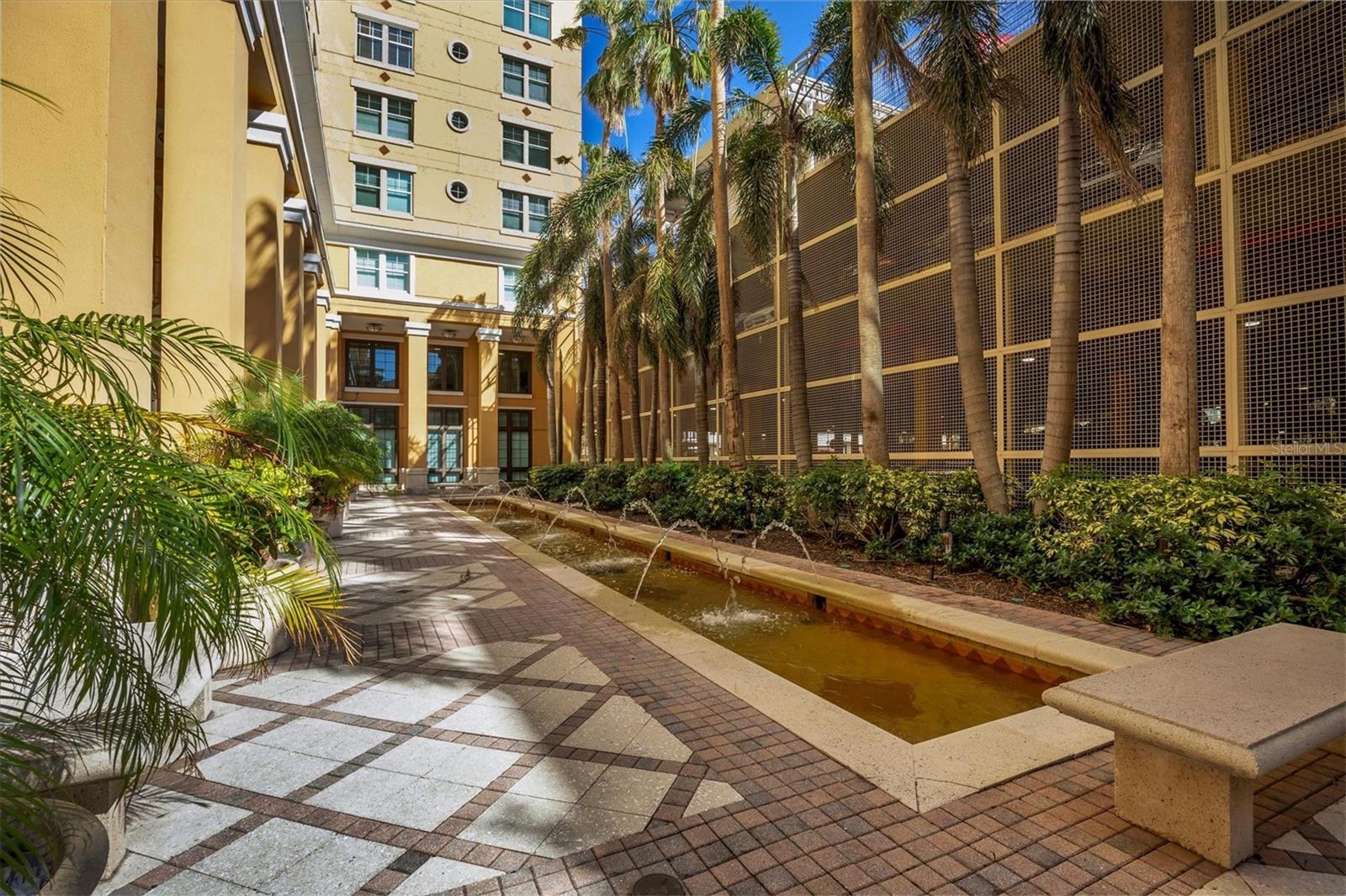 750 N Tamiami Trail PH6