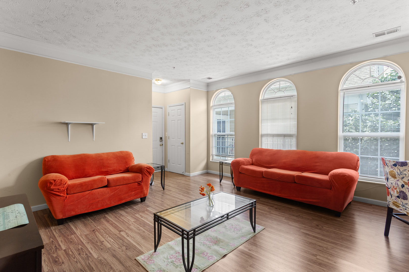 1903 N Lincoln Avenue 222