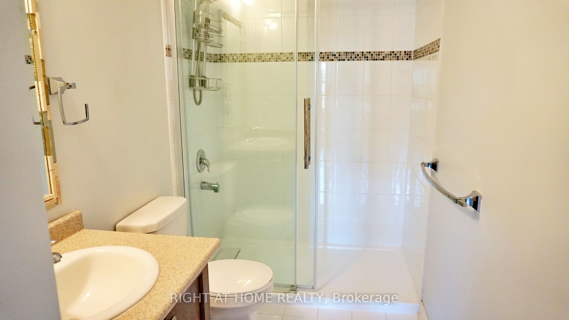 3126 Trailside Dr