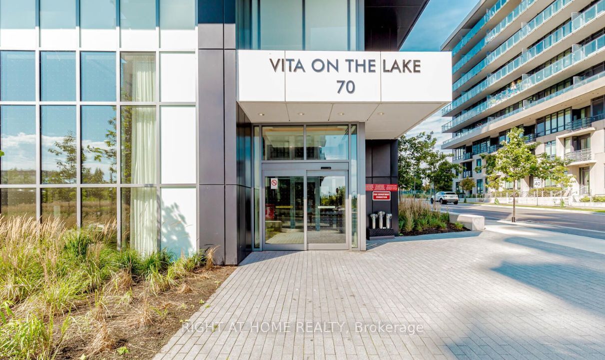 70 W Annie Craig Dr 413