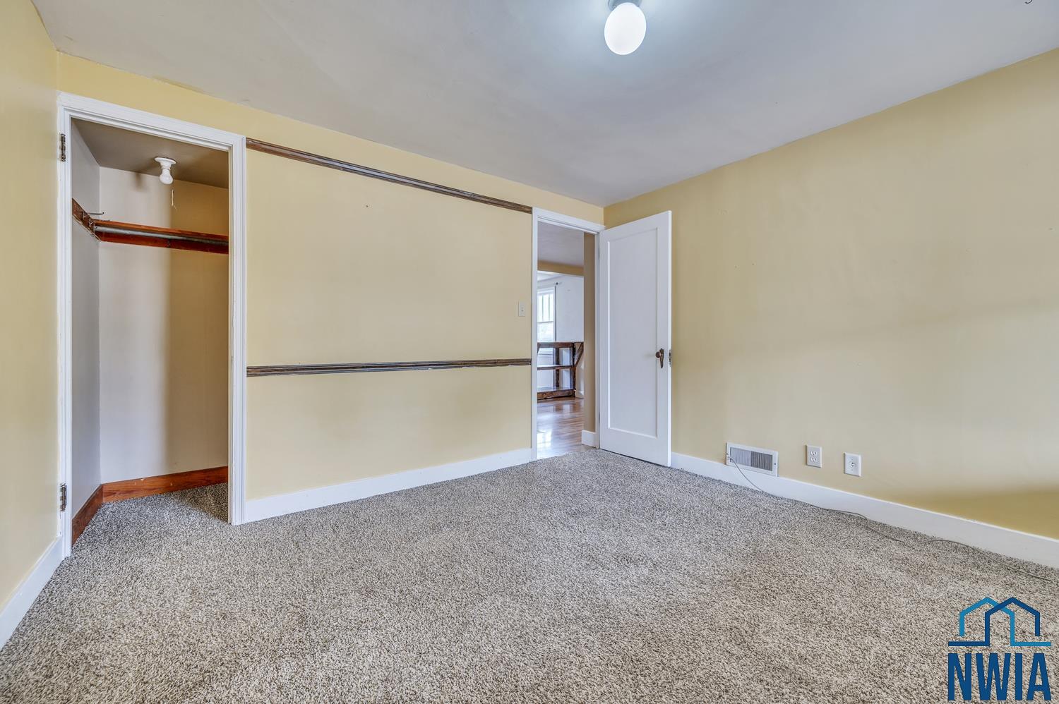 607 Albany Avenue Ne