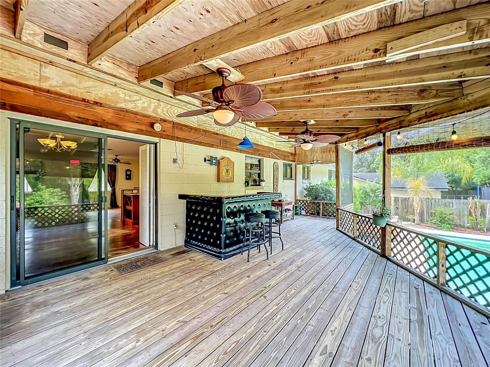 1511 Glastonberry Road