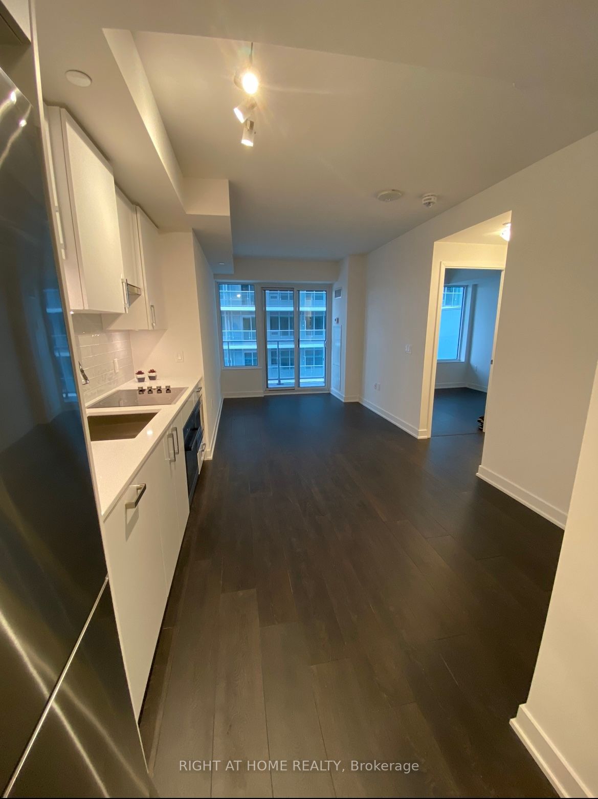 99 Broadway Ave 906 Nt