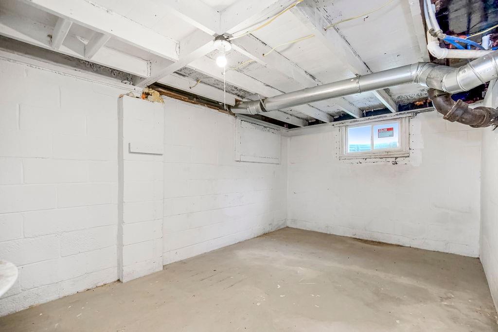 808 N Crysler Avenue