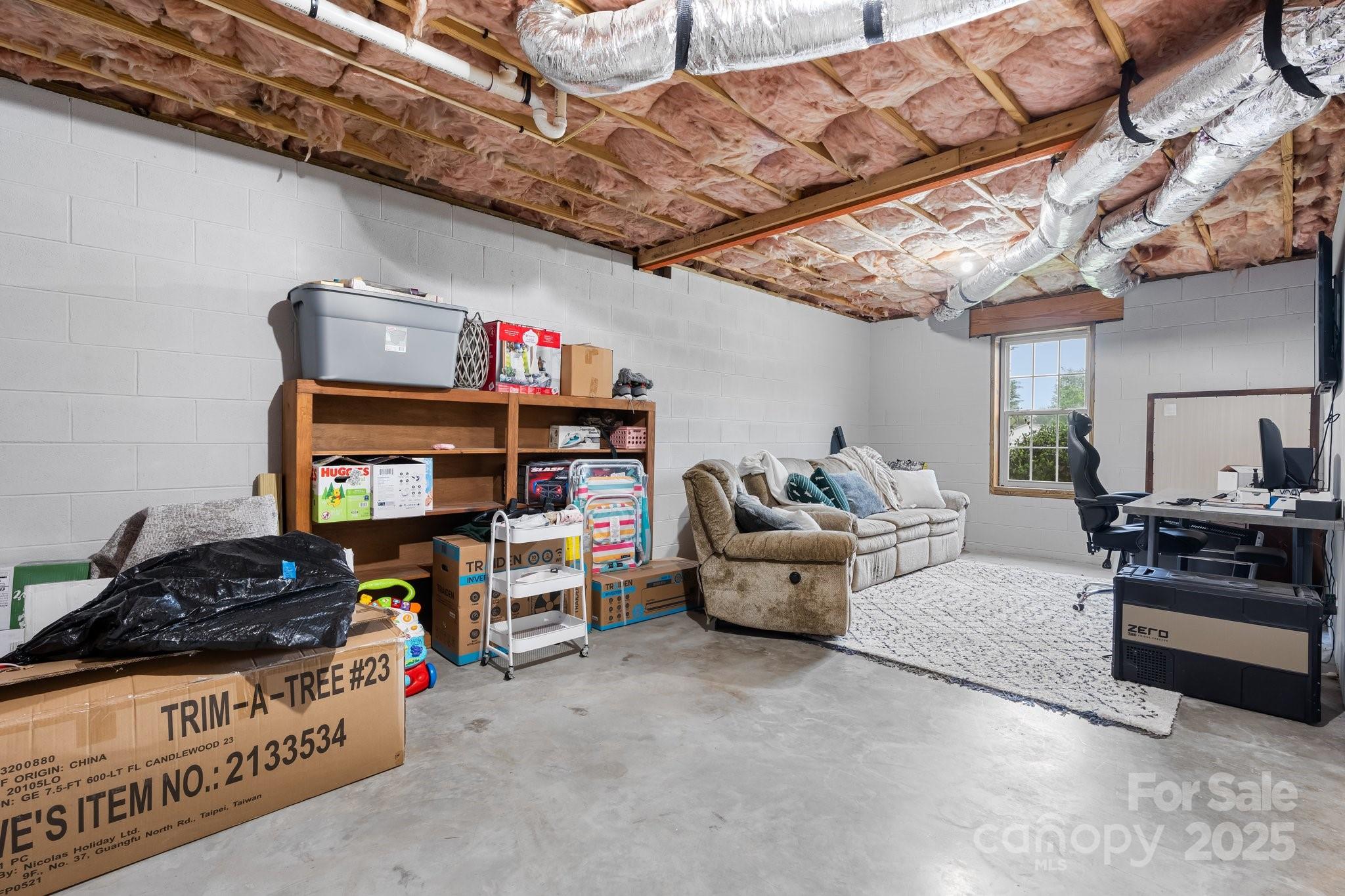 3311 Lilac Lane