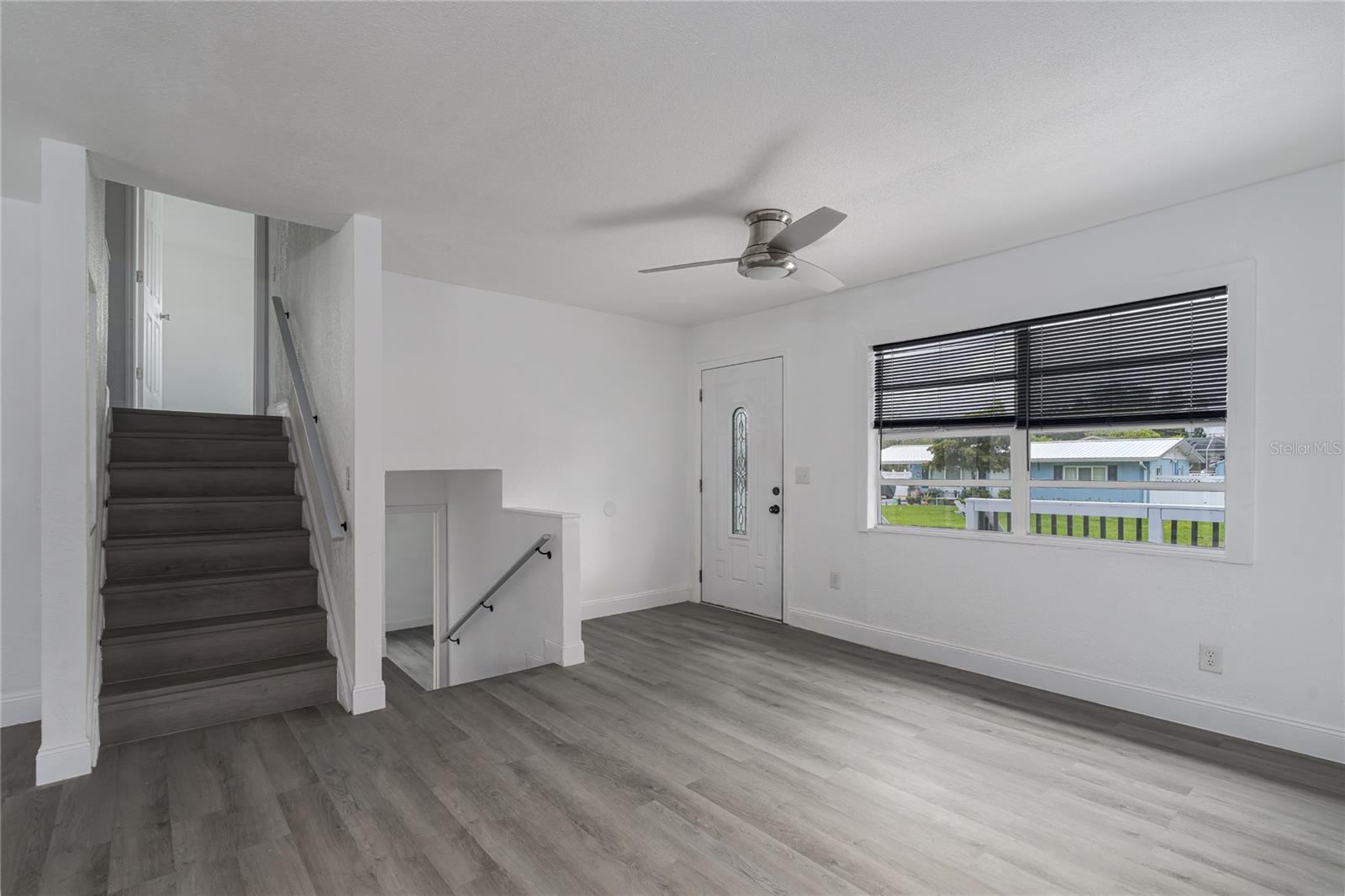 332 48th Street Court W