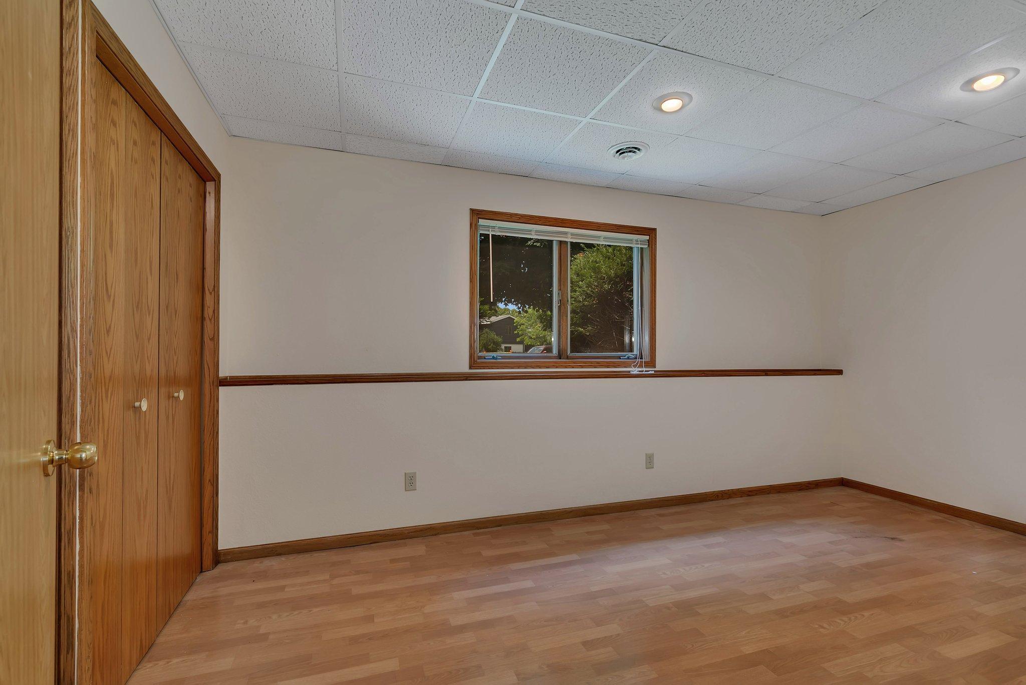 104 9th Avenue N