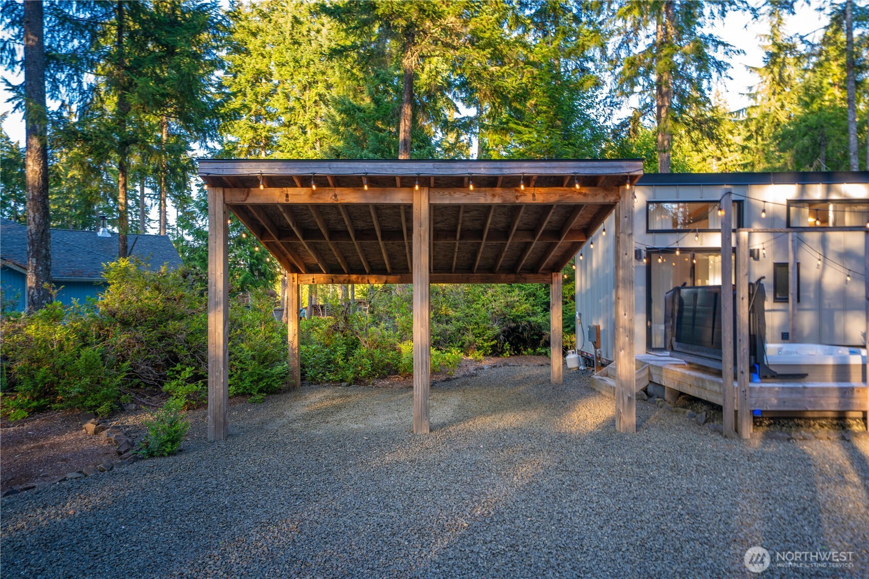 1431 E Phillips Lake Loop Road