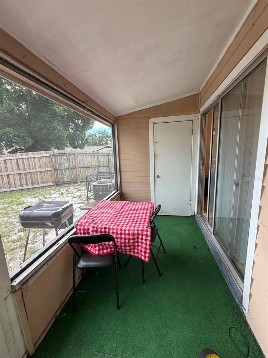 2803 Waxy Willow Lane