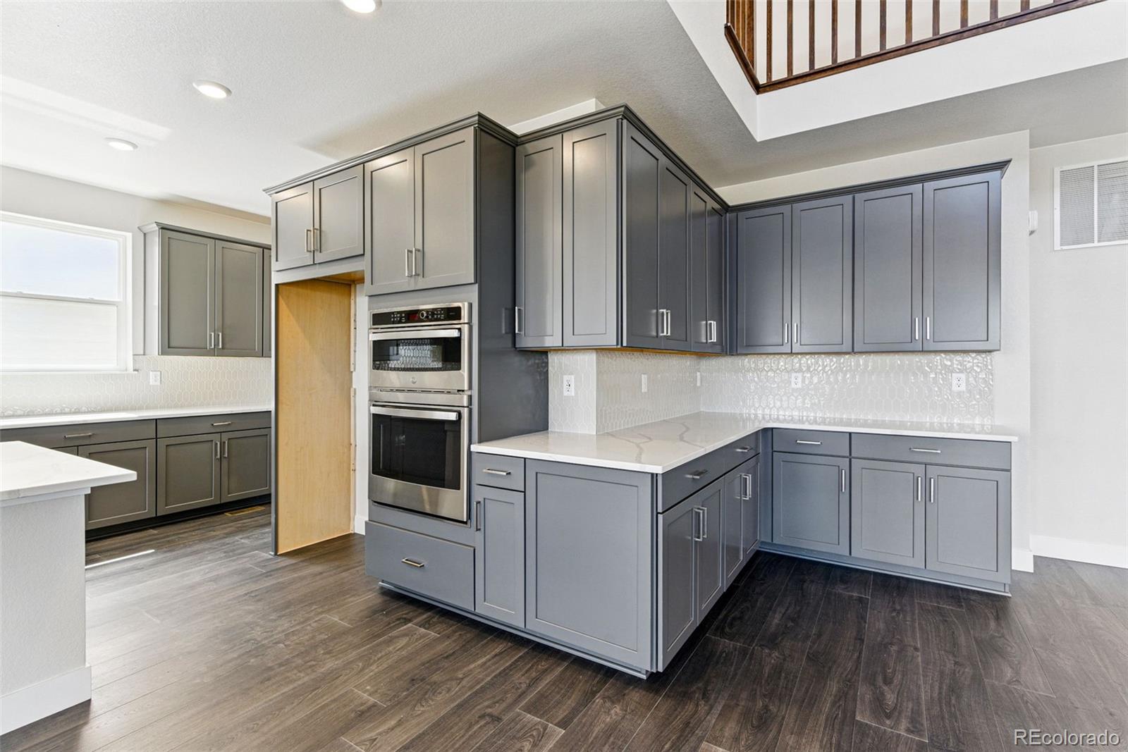 5698 Farrier Point