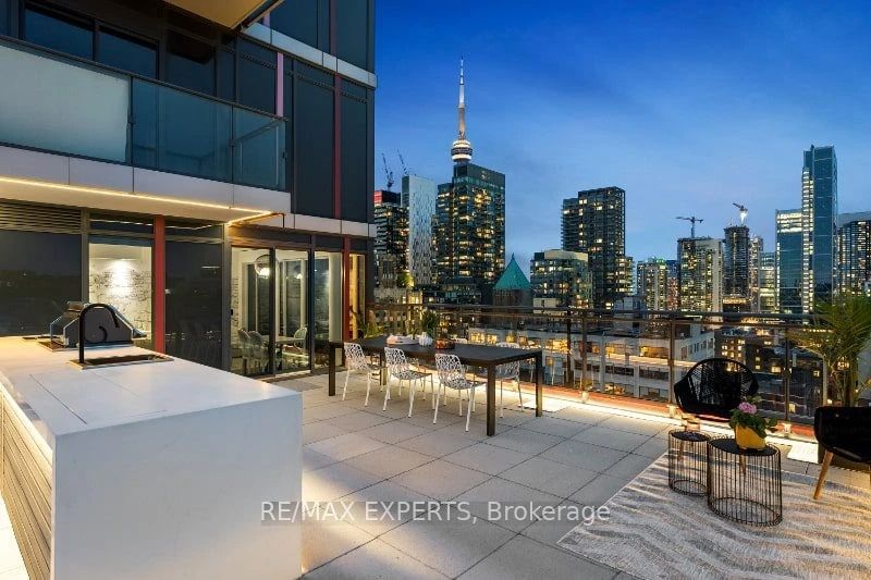 435 W Richmond St 802
