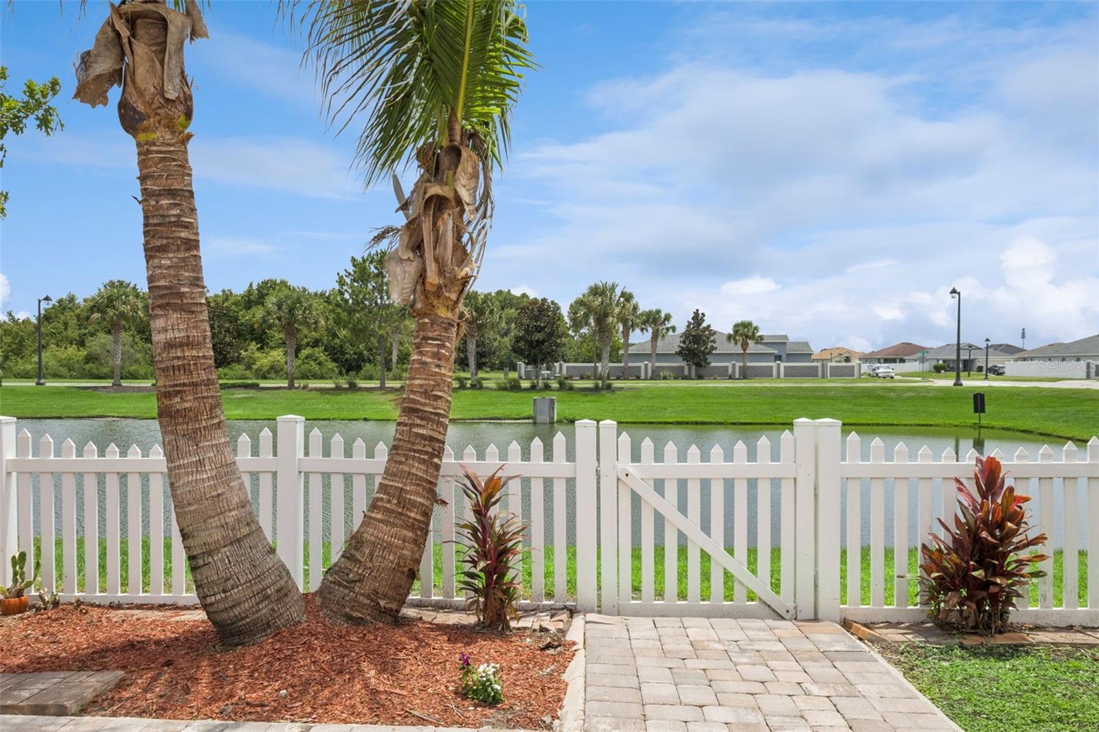 4602 Harvest Row Lane