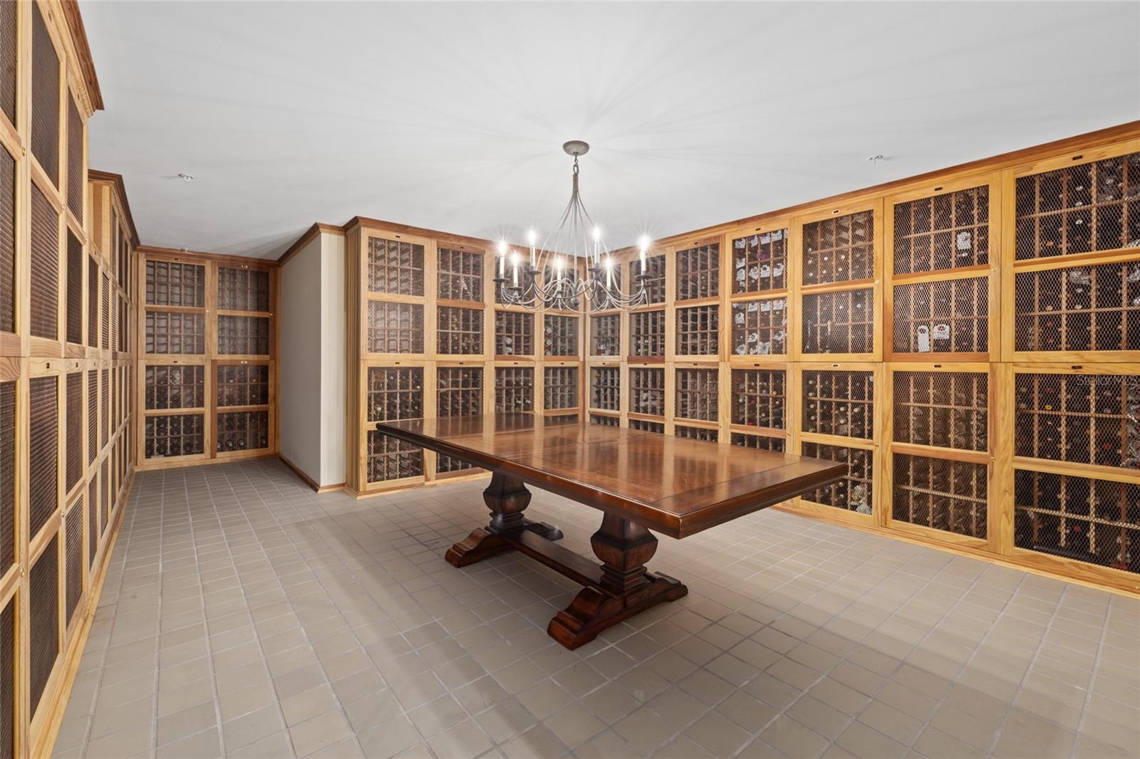 800 N Tamiami Trail 1512