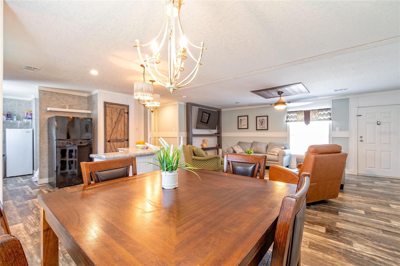 42300 Fonseca Lane