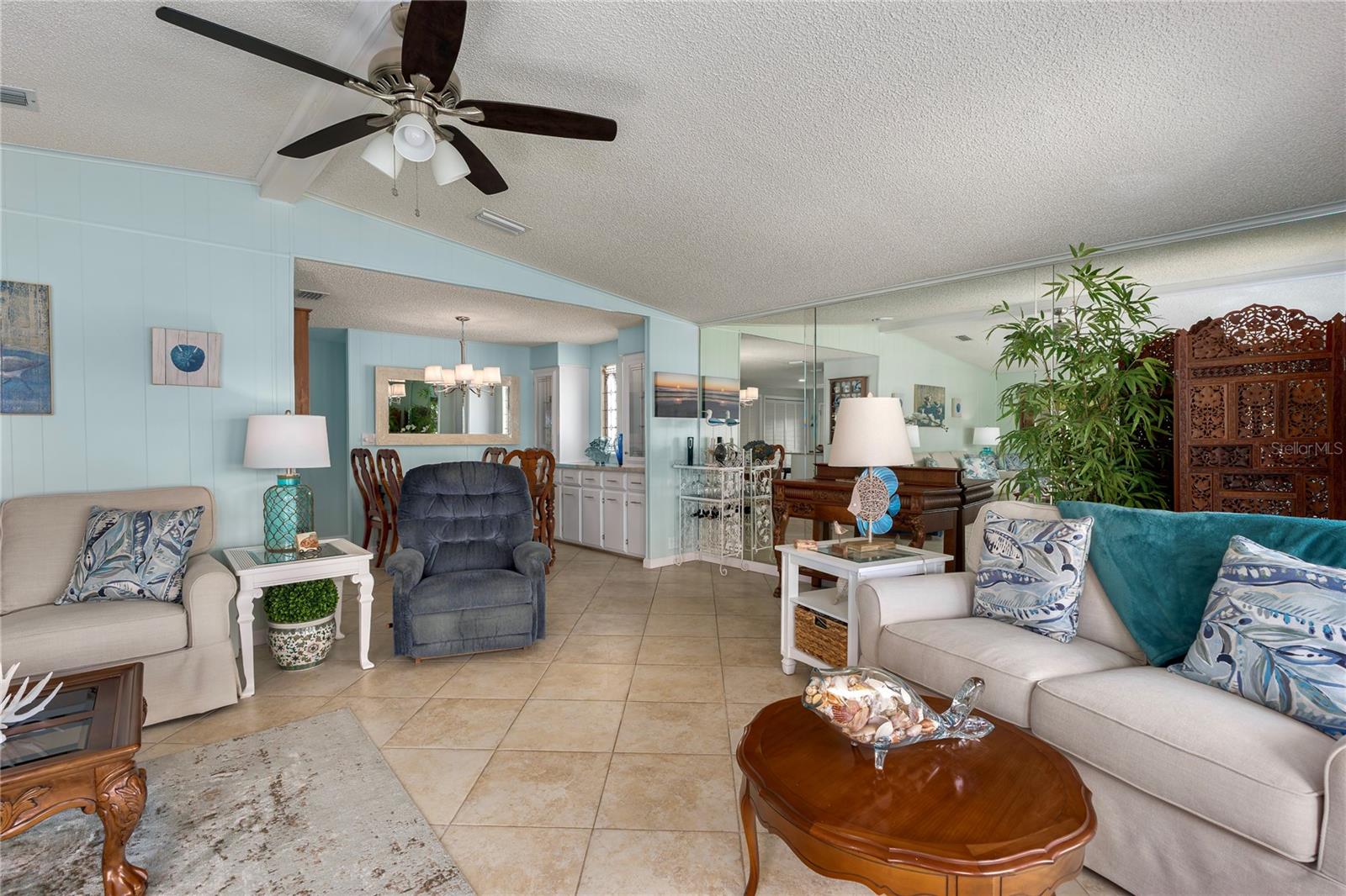 8529 Imperial Circle