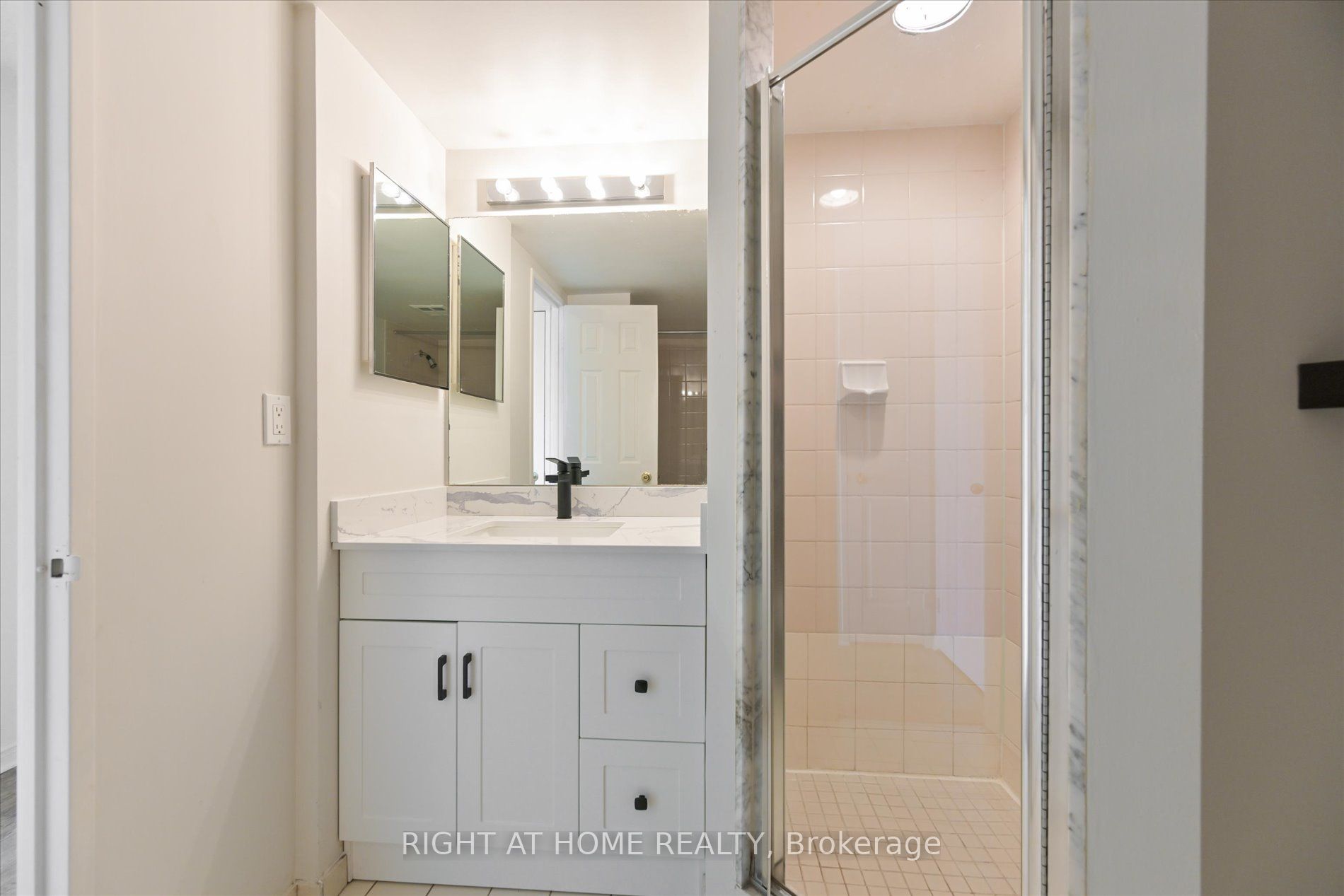 350 W Rathburn Rd 1107