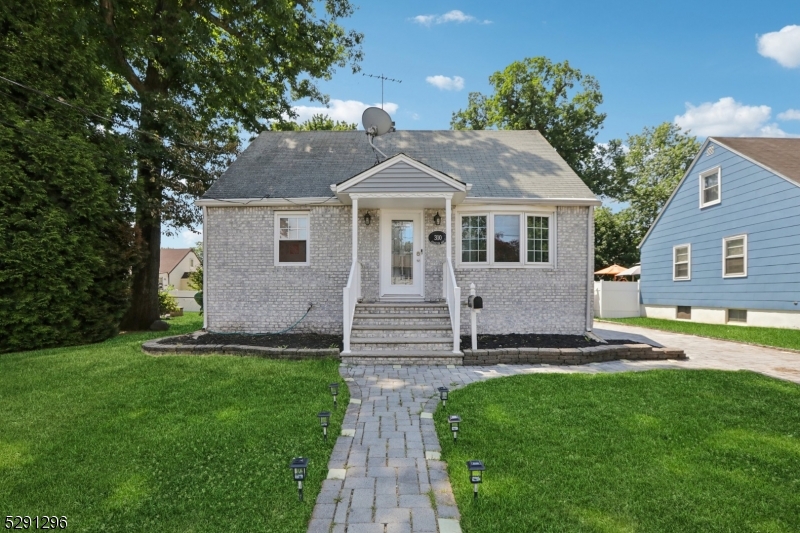 Single Family Listing for sale in Roselle Boro, New Jersey, 3908172