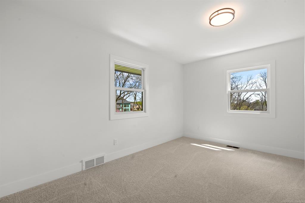 7533 Roberta Lane