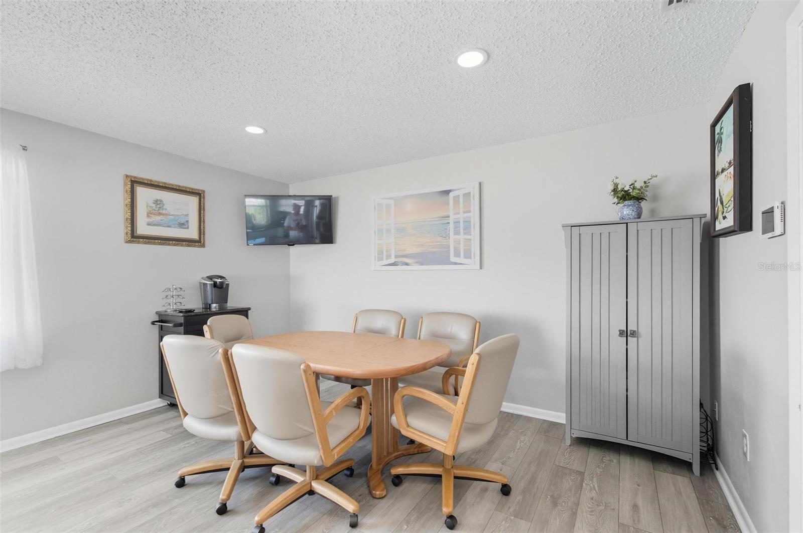 53 Cochise Court