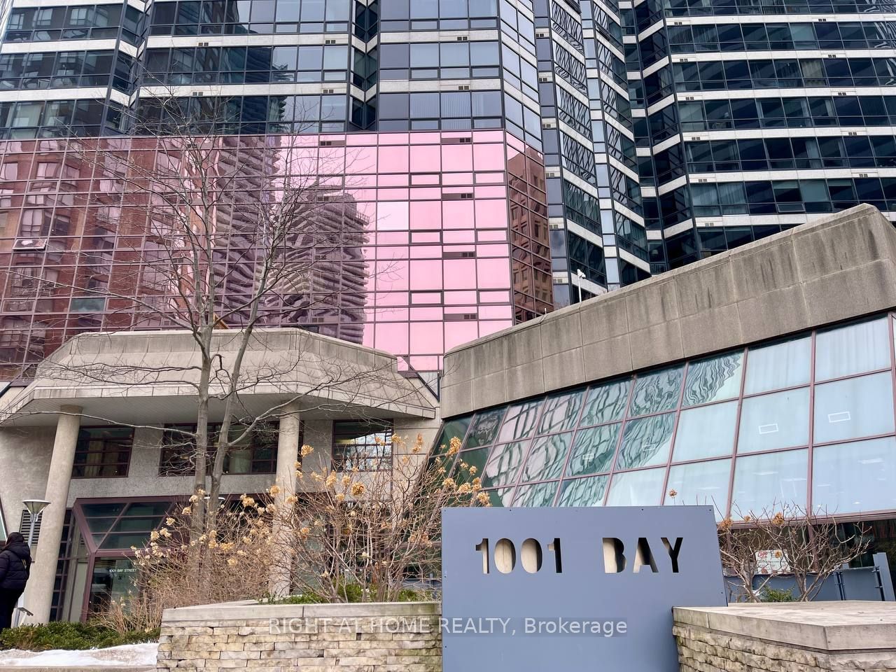 1001 Bay St 3104