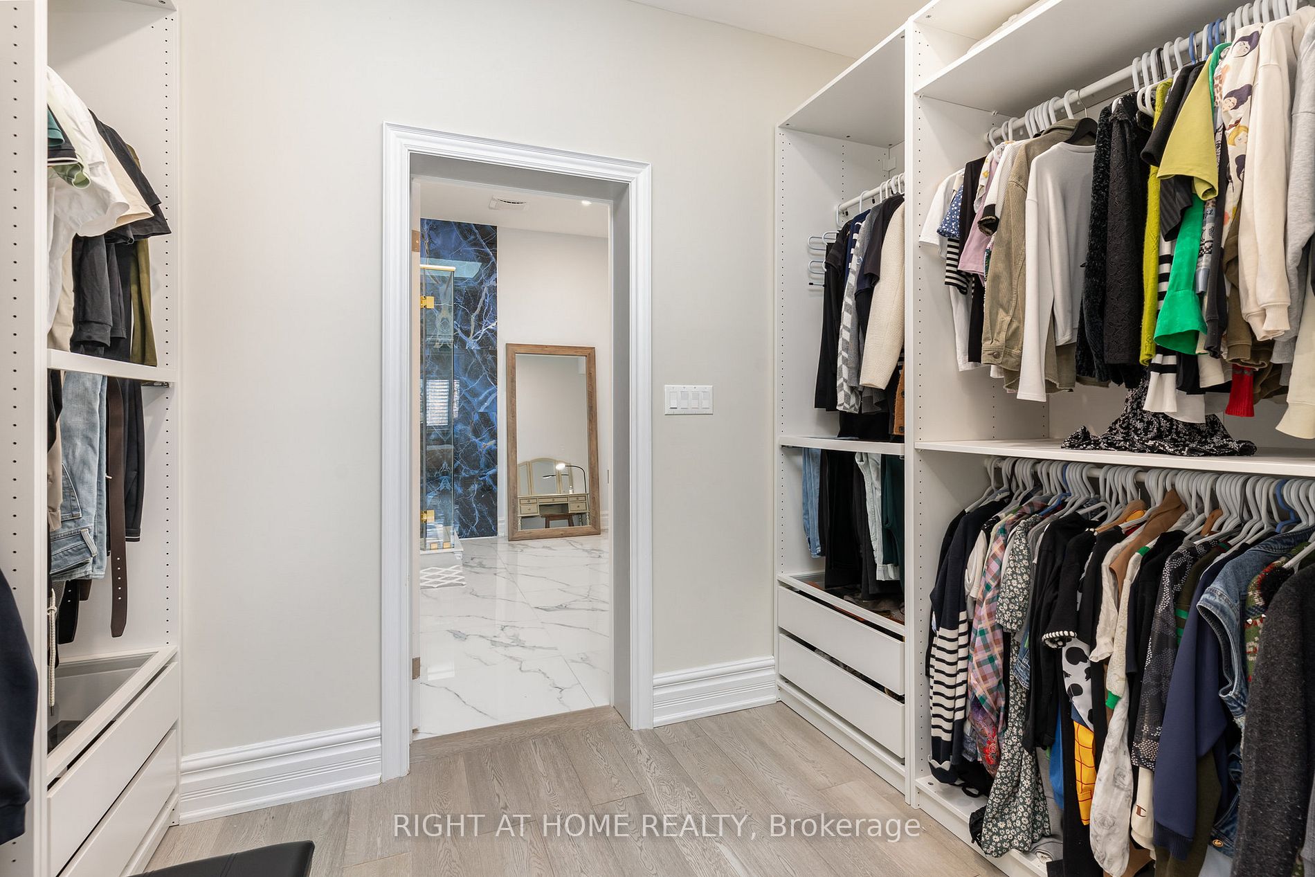 185 Cook's Mill Cres