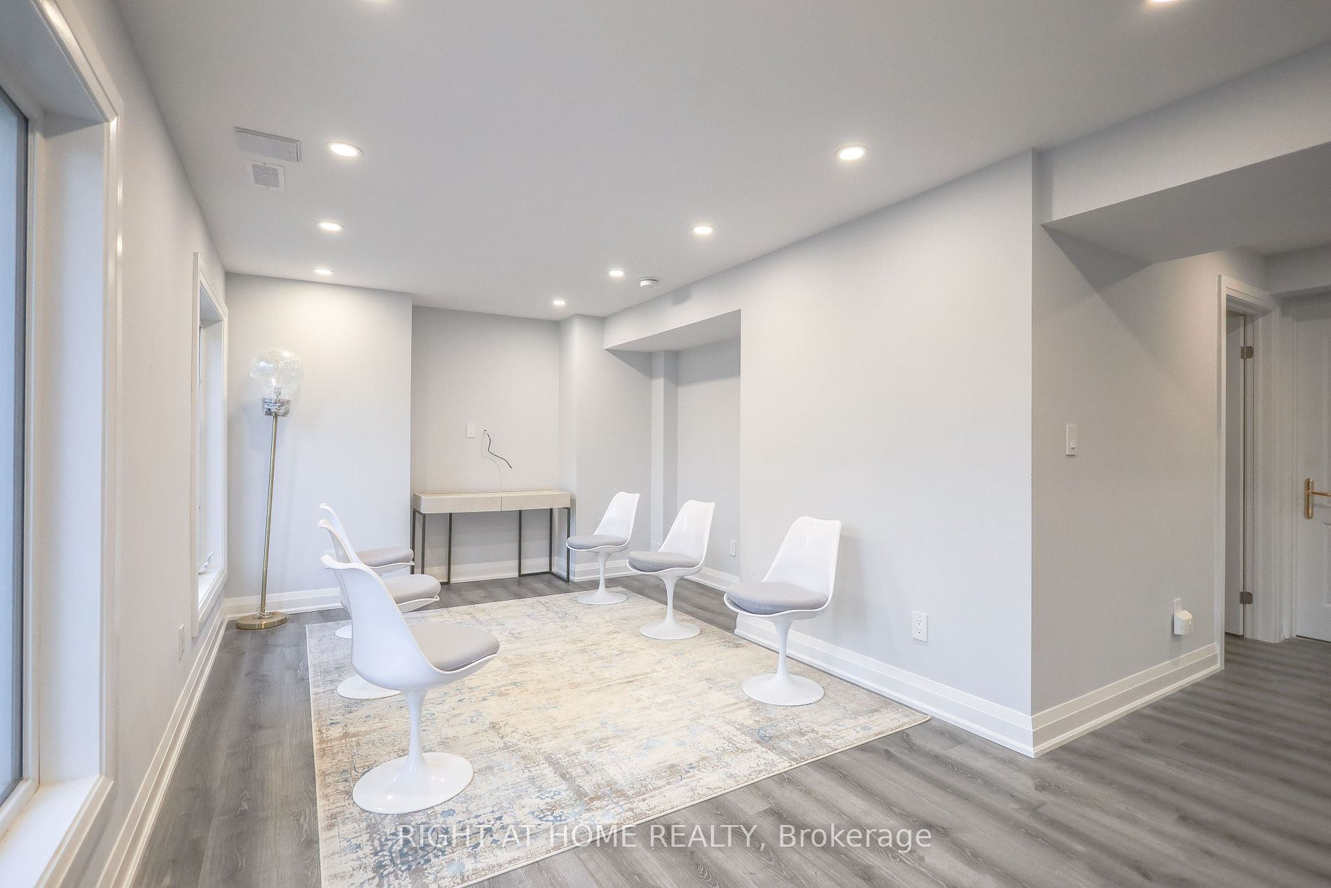 491 Melville Ave Bsmt