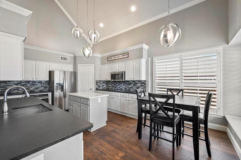 829 Forest Hollow Drive