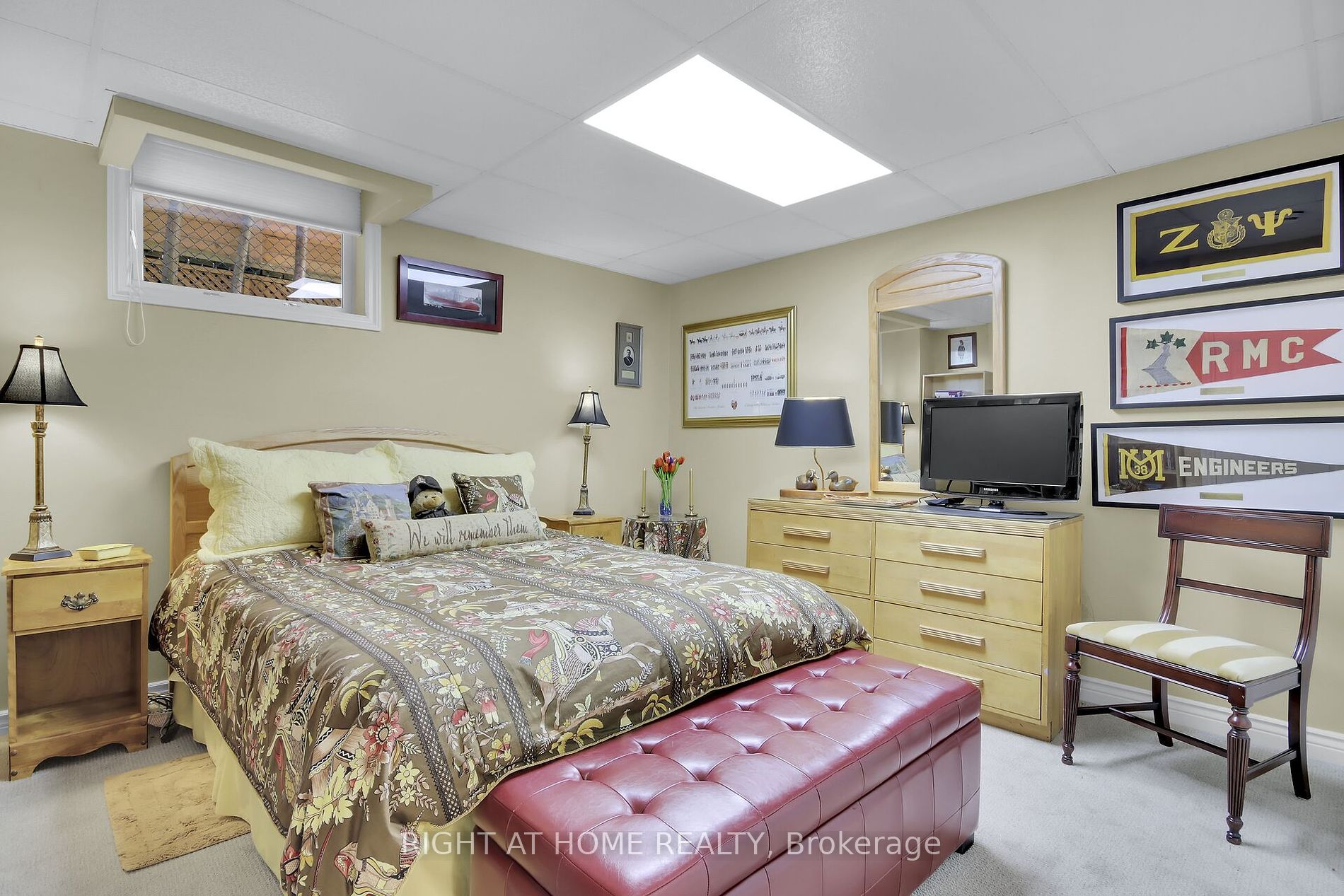 3468 Paul Anka Dr