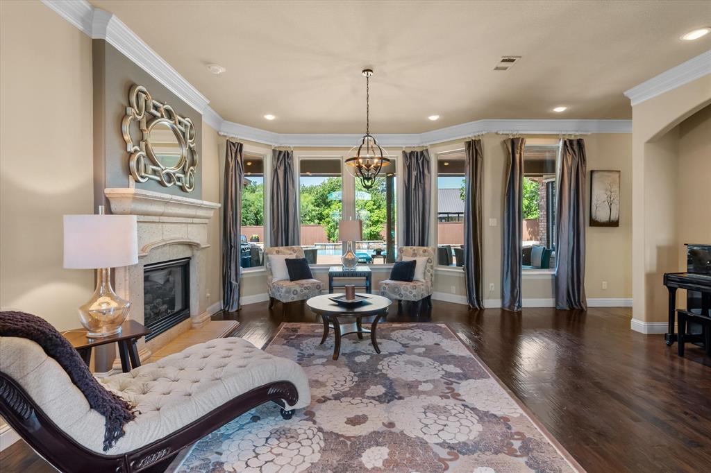 1038 Falcon Nest Drive
